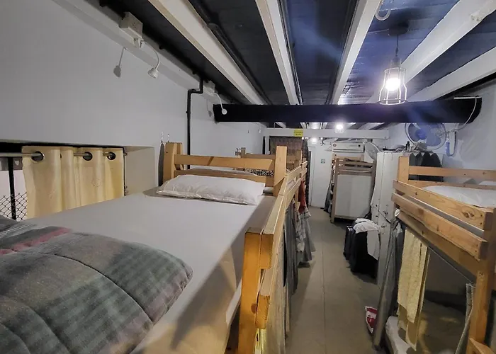 Namastey Mumbai Backpackers