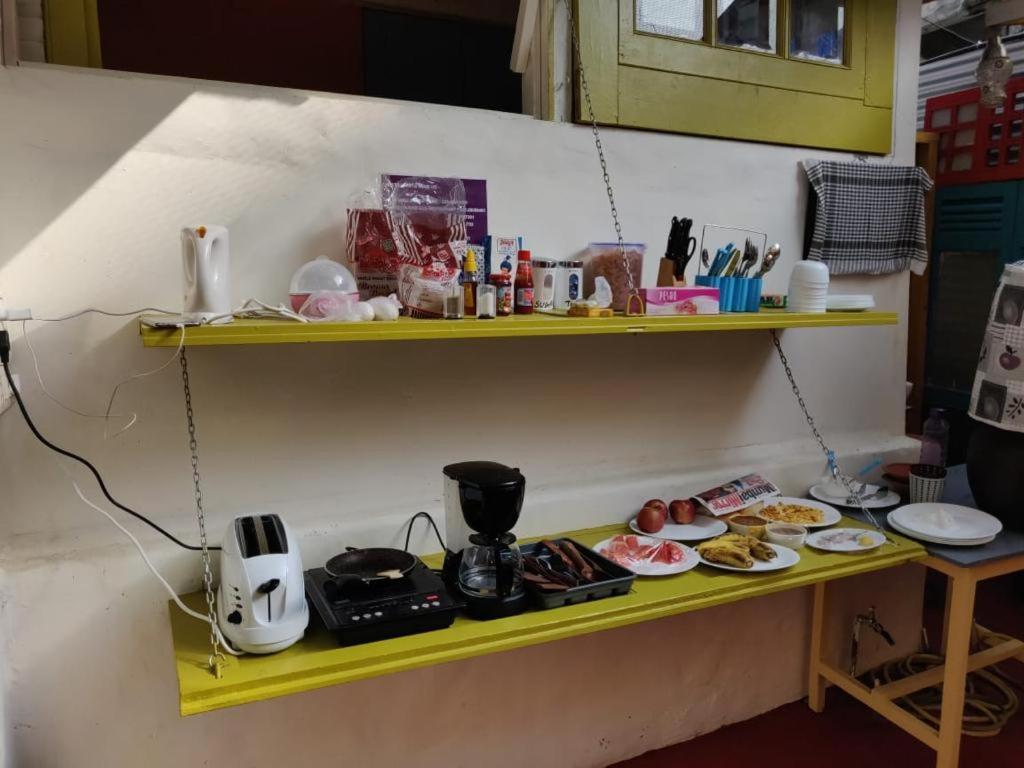 छात्रावास Namastey Backpackers Mumbai