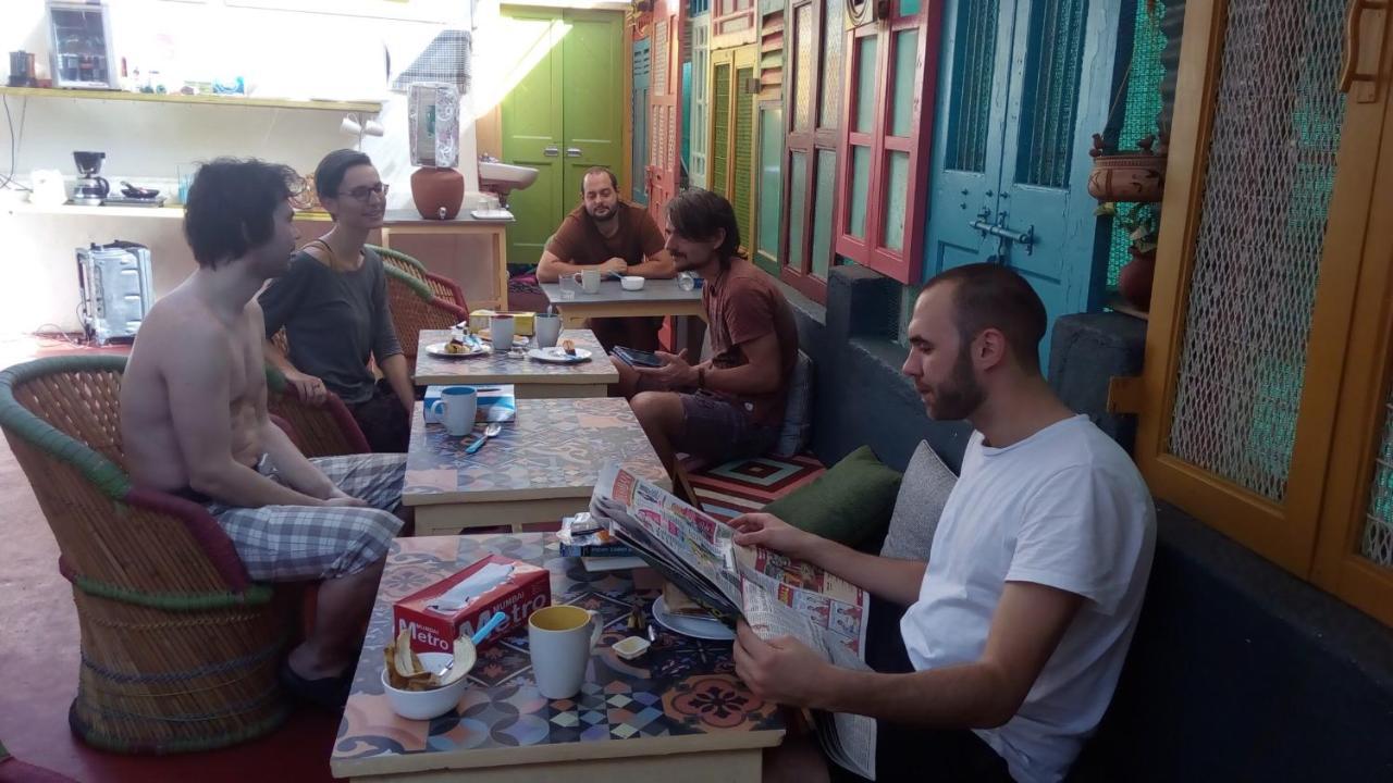 छात्रावास Namastey Backpackers Mumbai